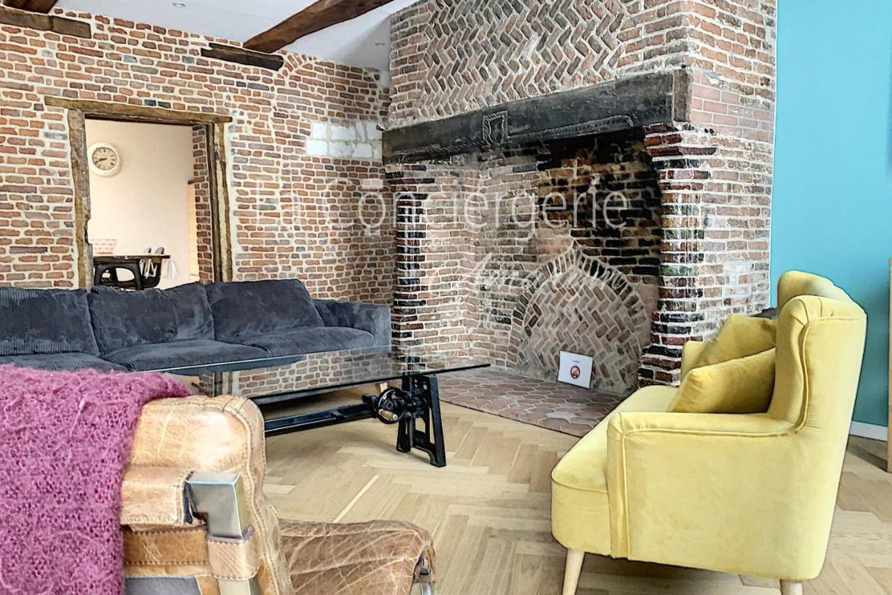 Aa13 - Le Victor Hugo - Sejour D'Exception Dans Un Appartement Historique Ault Exterior foto